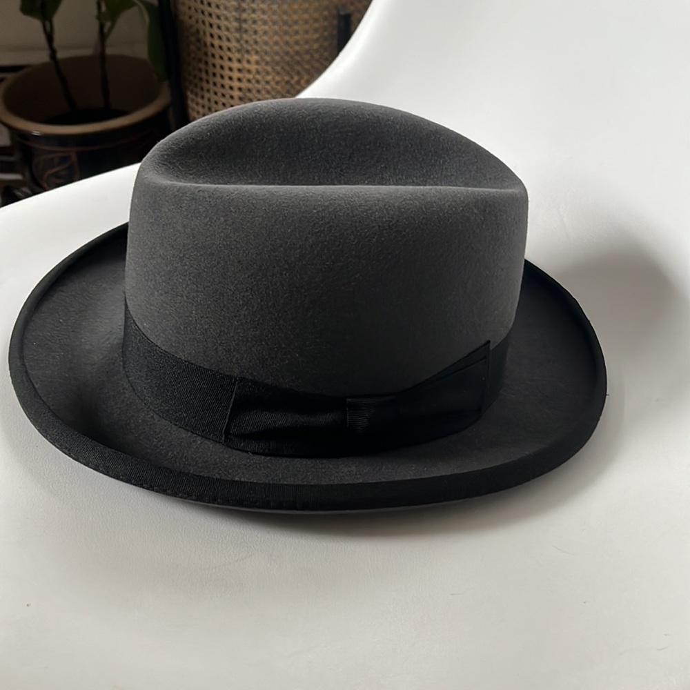 D’Aquino Hat